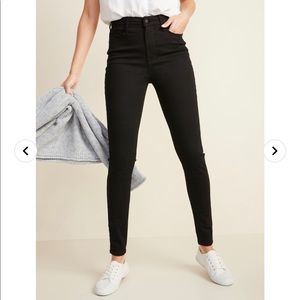 Old Navy High Rise Black Rockstar Super Skinny Built in Sculpt Never Fade Jeans